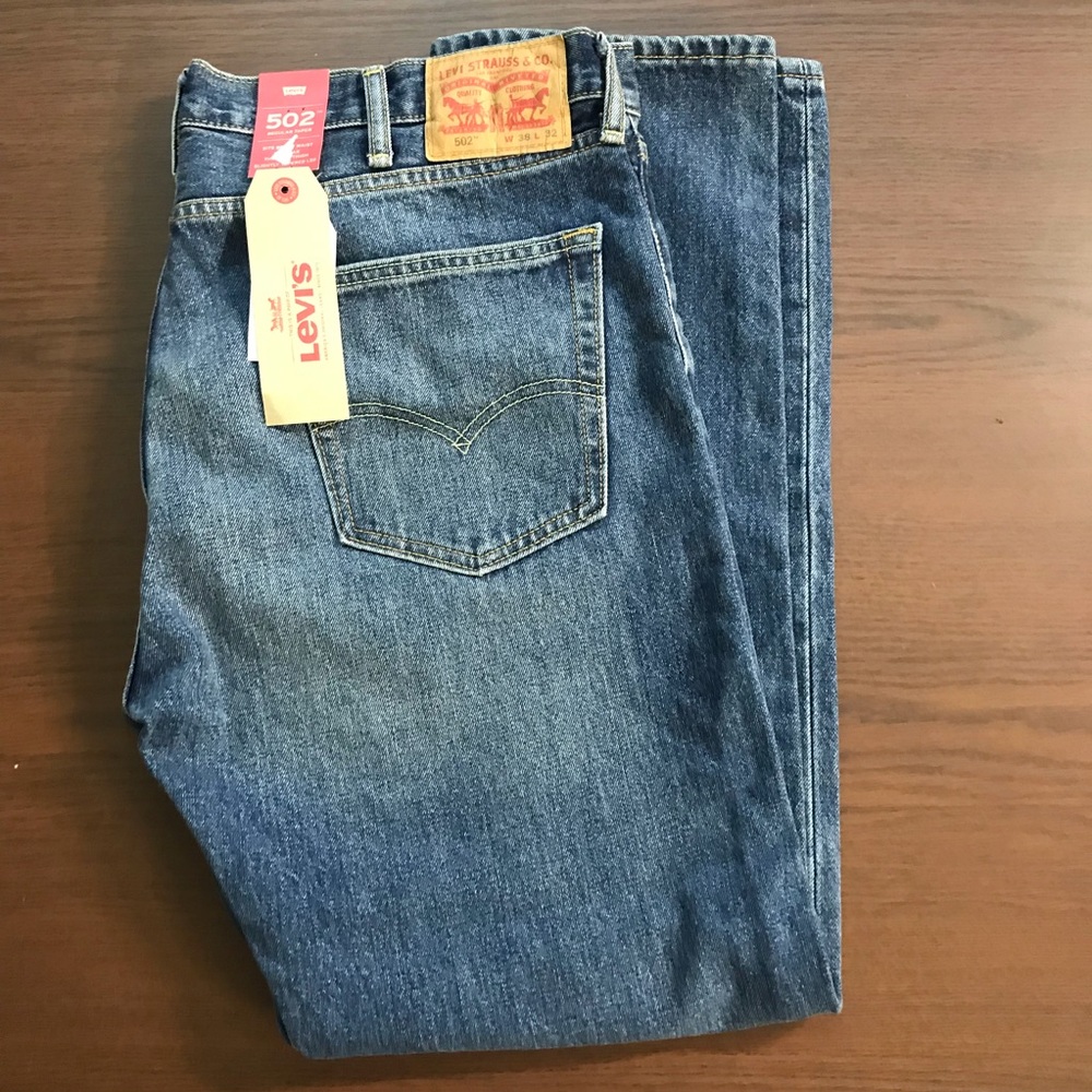 NWT Levi’s 502 jeans 38x32